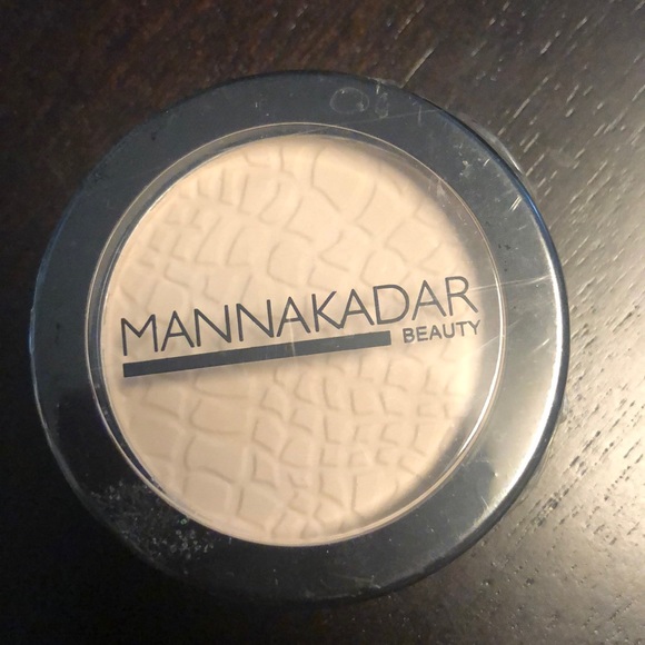 Mannakadar Beauty HD Perfecting Powder - Picture 2 of 3
